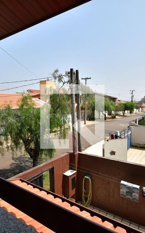 Casa à venda com 340m², 4 quartos e 2 vagasQuarto 3 - Sacada Vista