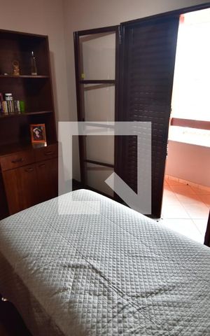 Casa à venda com 340m², 4 quartos e 2 vagasQuarto 2