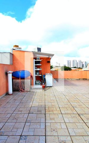 Casa à venda com 240m², 3 quartos e 3 vagasCobertura / Área de Serviço