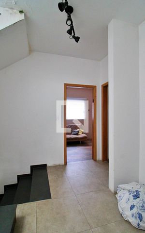Casa à venda com 240m², 3 quartos e 3 vagasCorredor