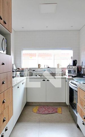 Casa à venda com 240m², 3 quartos e 3 vagasSala/Cozinha