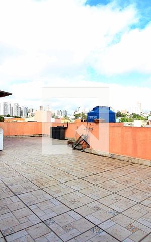 Casa à venda com 240m², 3 quartos e 3 vagasCobertura / Área de Serviço