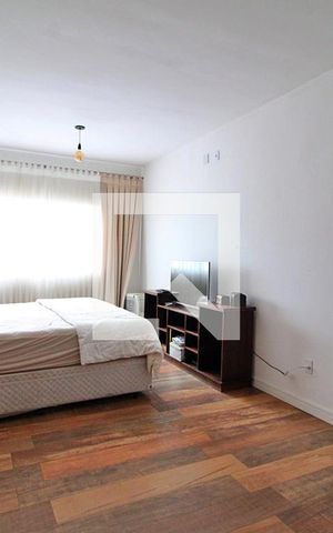 Casa à venda com 240m², 3 quartos e 3 vagasSuíte 1