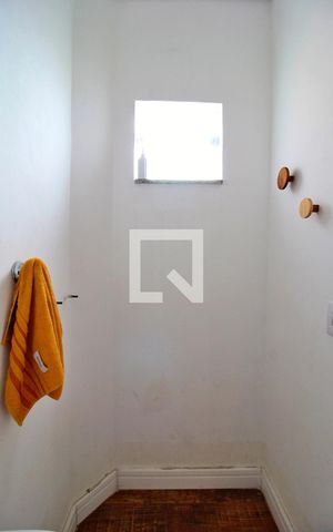 Casa à venda com 240m², 3 quartos e 3 vagasLavabo