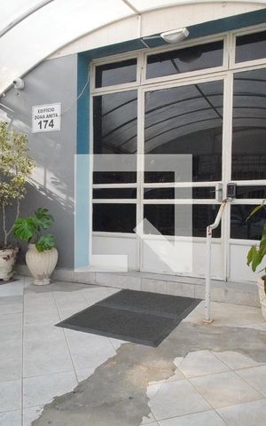Apartamento para alugar com 68m², 2 quartos e sem vagaÁrea comum 
