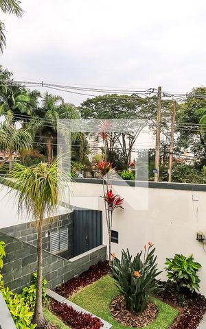 Casa à venda com 320m², 3 quartos e 5 vagas Casa à venda com 320m², 3 quartos e 5 vagasVista do Quarto 1