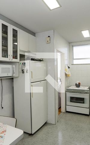 Apartamento à venda com 191m², 4 quartos e 1 vagaCOzinha 