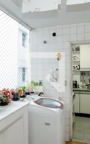 Apartamento à venda com 191m², 4 quartos e 1 vagaÁrea de Serviço 