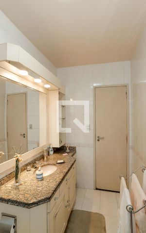 Apartamento à venda com 191m², 4 quartos e 1 vagaBanheiro  Social 