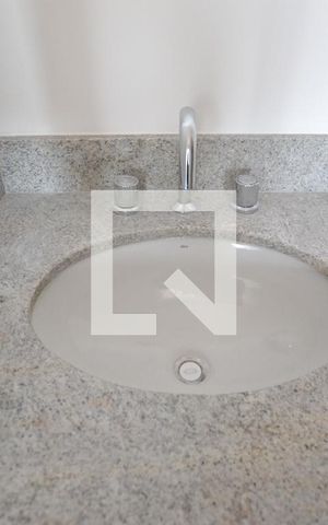 Apartamento à venda com 58m², 2 quartos e 1 vagaBanheiro da Suíte
