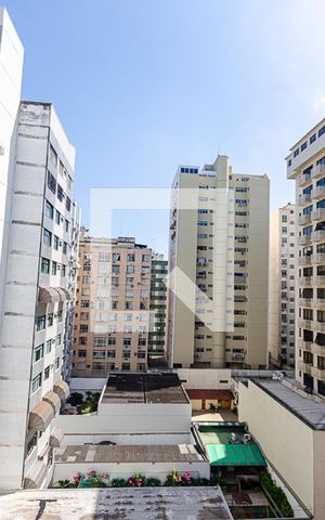 Apartamento à venda com 220m², 4 quartos e 3 vagas Apartamento à venda com 220m², 4 quartos e 3 vagasQuarto 1