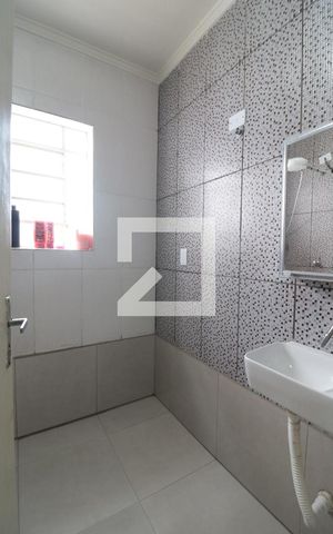 Casa à venda com 243m², 3 quartos e 2 vagasBanheiro Social