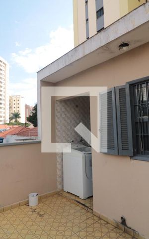 Casa à venda com 243m², 3 quartos e 2 vagasÁrea de Serviço