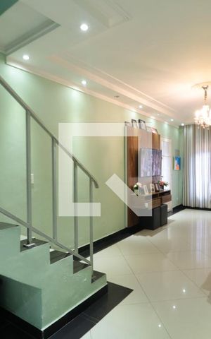 Casa à venda com 243m², 3 quartos e 2 vagasSala 