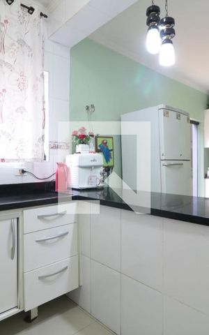 Casa à venda com 243m², 3 quartos e 2 vagasCozinha 