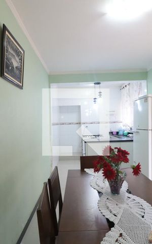 Casa à venda com 243m², 3 quartos e 2 vagasCozinha 