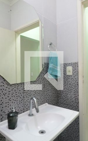 Casa à venda com 243m², 3 quartos e 2 vagasLavabo