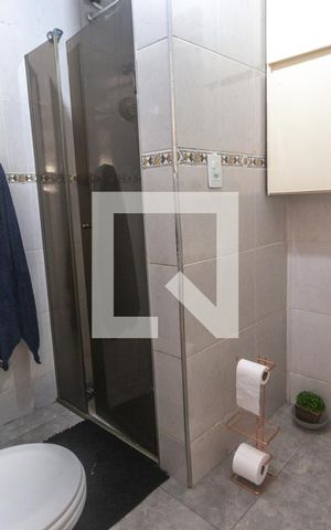 Apartamento à venda com 96m², 3 quartos e 1 vaga Apartamento à venda com 96m², 3 quartos e 1 vagaBanheiro social