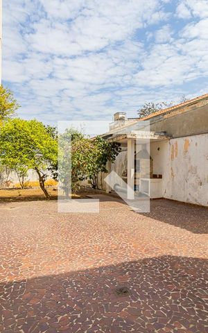 Casa para alugar com 250m², 2 quartos e 10 vagasQuintal e Jardim Fundos
