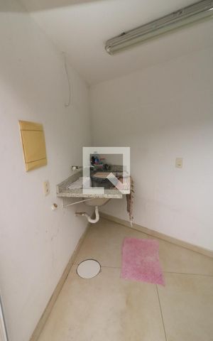 Casa à venda com 221m², 4 quartos e 2 vagasÁrea de Serviço