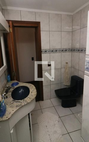 Casa à venda com 221m², 4 quartos e 2 vagasBanheiro 1