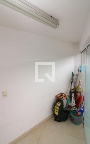 Casa à venda com 221m², 4 quartos e 2 vagasÁrea de Serviço