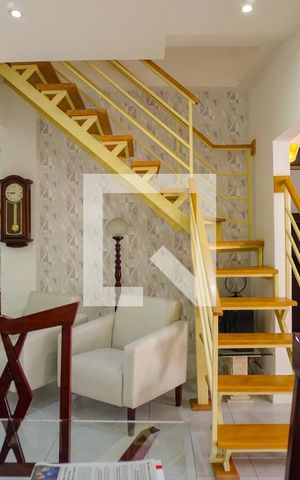 Apartamento à venda com 320m², 4 quartos e 2 vagas Apartamento à venda com 320m², 4 quartos e 2 vagasSala