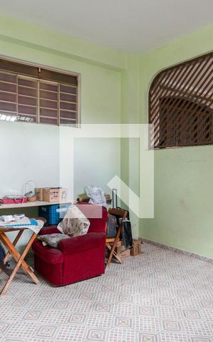 Casa à venda com 90m², 2 quartos e 2 vagas Casa à venda com 90m², 2 quartos e 2 vagasGaragem