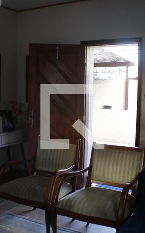 Casa à venda com 300m², 4 quartos e 2 vagasSala