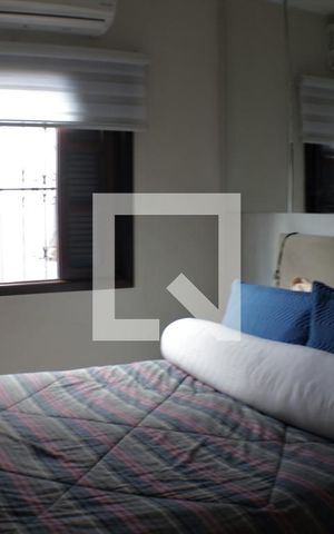 Casa à venda com 300m², 4 quartos e 2 vagasQuarto 2 - Suíte