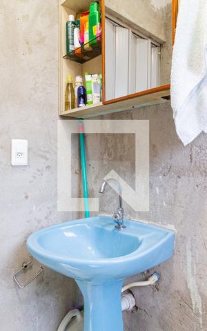 Casa à venda com 110m², 3 quartos e 1 vagaBanheiro 2