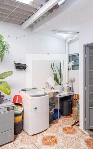 Casa à venda com 110m², 3 quartos e 1 vagaÁrea de serviço