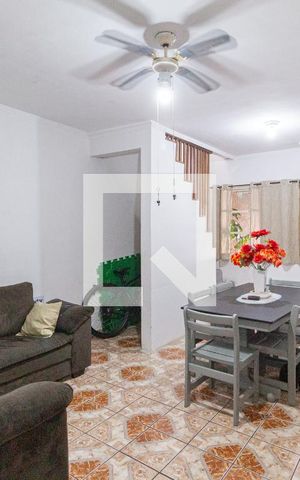 Casa à venda com 110m², 3 quartos e 1 vagaSala