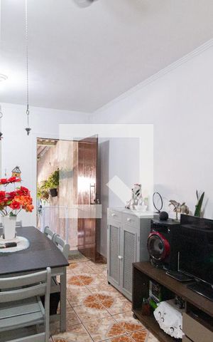 Casa à venda com 110m², 3 quartos e 1 vagaSala