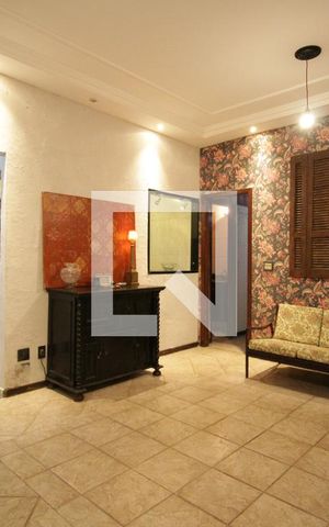 Apartamento à venda com 165m², 3 quartos e 1 vagaSala
