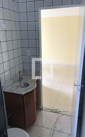 Casa de condomínio à venda com 65m², 2 quartos e 1 vaga Casa de condomínio à venda com 65m², 2 quartos e 1 vagaBanheiro