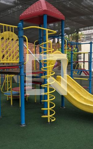Casa de condomínio à venda com 65m², 2 quartos e 1 vaga Casa de condomínio à venda com 65m², 2 quartos e 1 vagaÁrea Comum - Playground