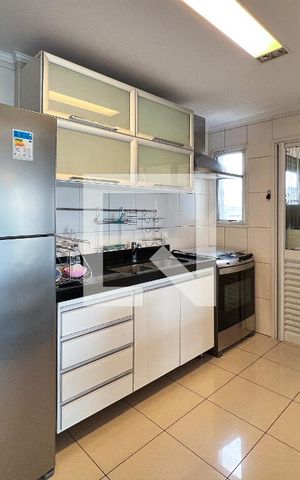 Apartamento para alugar com 139m², 3 quartos e 3 vagasCozinha