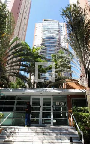Apartamento para alugar com 139m², 3 quartos e 3 vagasFachada