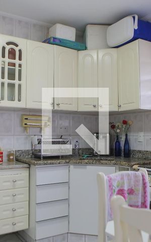 Apartamento para alugar com 80m², 2 quartos e 1 vaga Apartamento para alugar com 80m², 2 quartos e 1 vagaCozinha