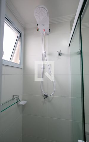 Apartamento para alugar com 50m², 2 quartos e 1 vaga Apartamento para alugar com 50m², 2 quartos e 1 vagaBanheiro