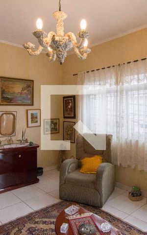 Casa à venda com 350m², 3 quartos e 9 vagasSala