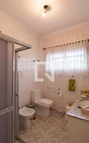 Casa à venda com 350m², 3 quartos e 9 vagasBanheiro