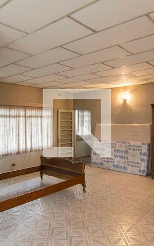 Casa à venda com 350m², 3 quartos e 9 vagasSuíte
