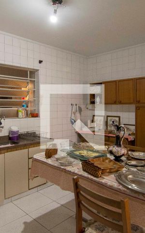 Casa à venda com 350m², 3 quartos e 9 vagasCozinha