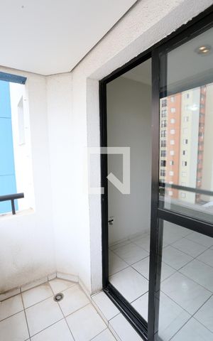 Apartamento para alugar com 55m², 2 quartos e 1 vagaSacada
