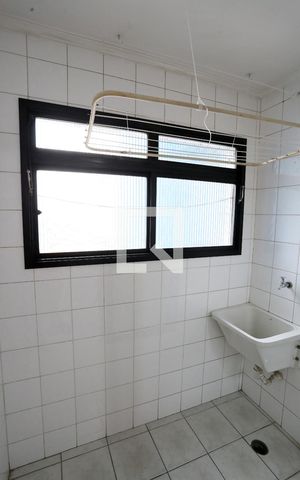 Apartamento para alugar com 55m², 2 quartos e 1 vagaÁrea de Serviço