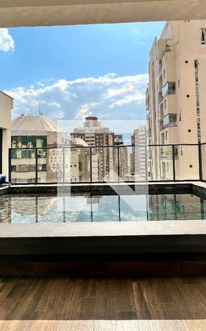 Studio à venda com 25m², 1 quarto e sem vagaÁrea comum - Piscina