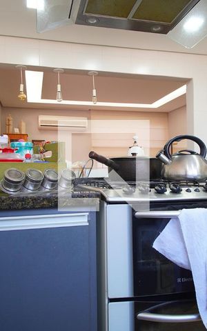 Casa à venda com 160m², 2 quartos e 4 vagasCozinha 