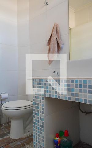 Casa à venda com 160m², 2 quartos e 4 vagasBanheiro Corredor